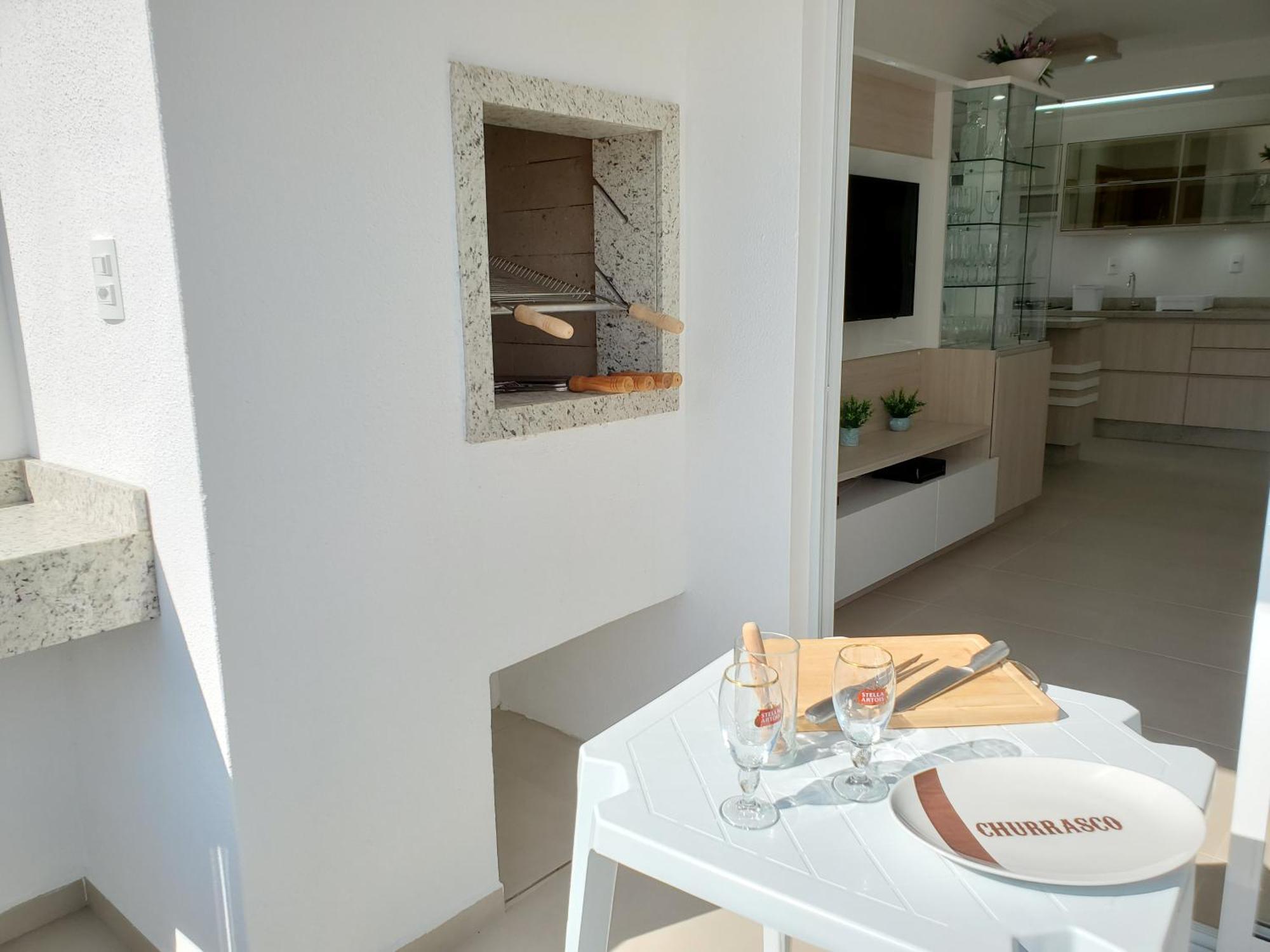 Apartamento 2 Quadras Da Praia, Piscina E Churrasqueira P1595 Florianópolis
